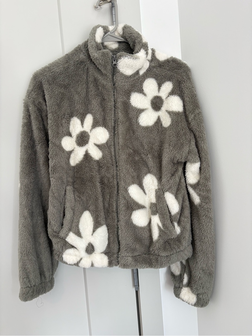Thread & Supply Gray Plush Puffer Jacket with White Daisy Print